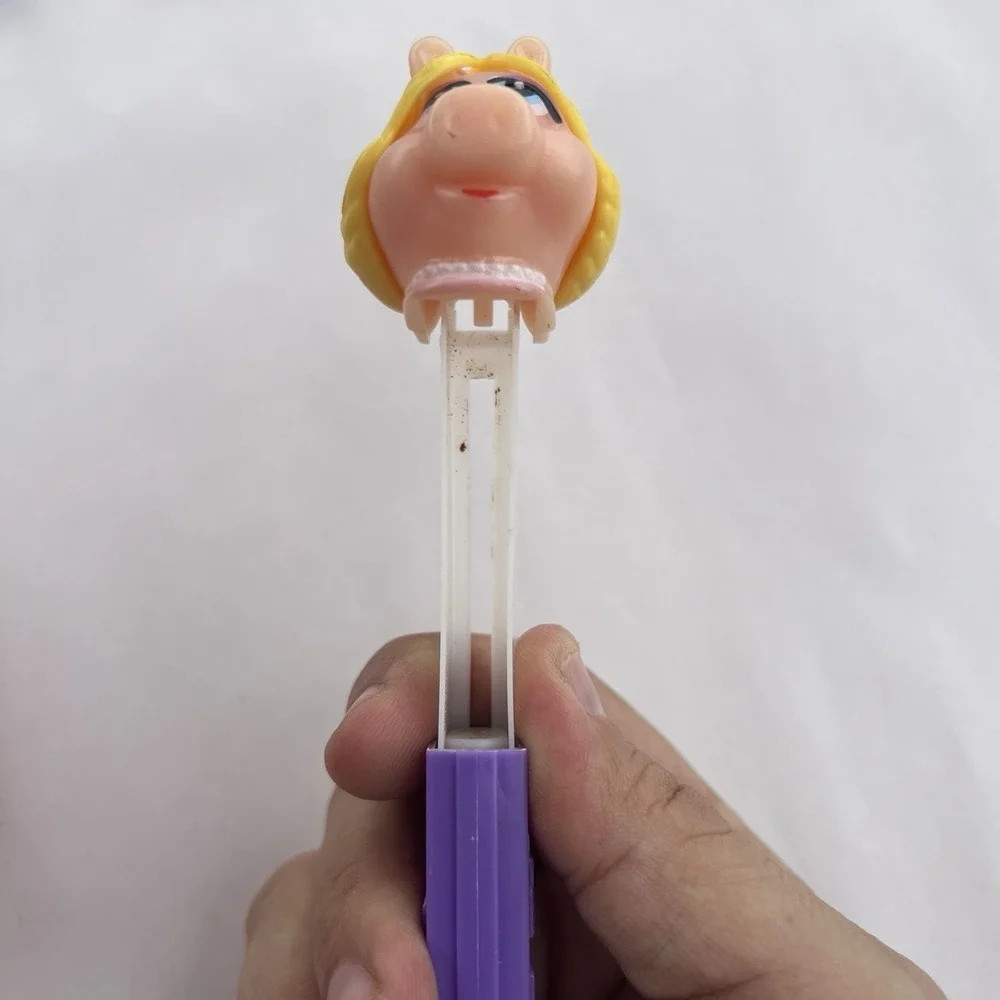 Vintage MUPPETS PEZ Dispensers -- KERMIT and MISS PIGGY SEE PICS FREE‎ SHIPPING